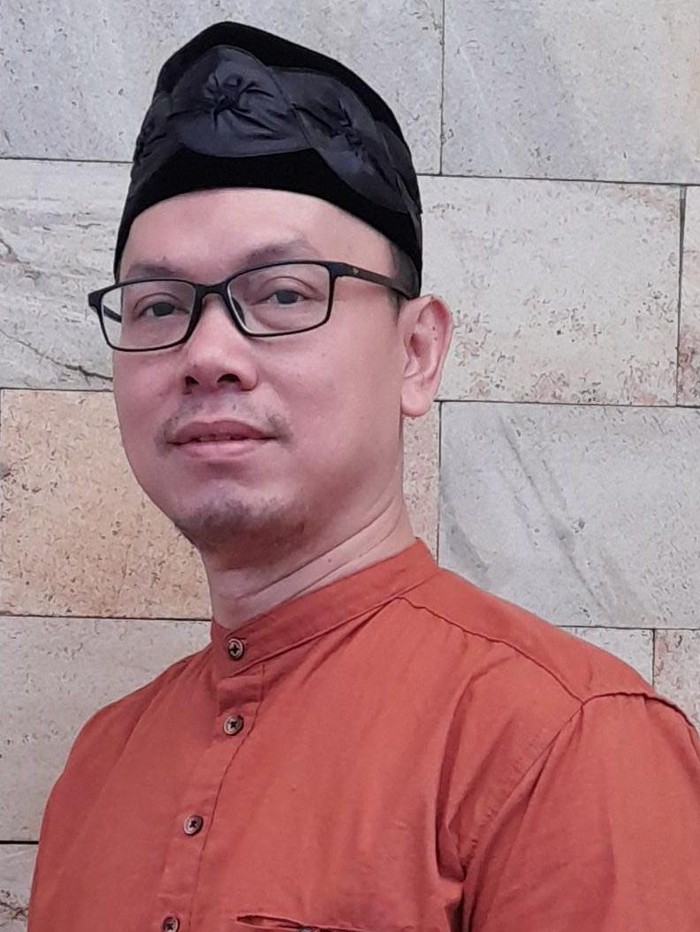 Muladi Mugheni, Ph.D. 

Penulis adalah Cendekiawan Muda NU, 
Alumnus Universitas Al-Azhar Mesir,
Ketua NU Pakistan, periode 2012-2022