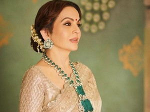 Penampilan Nita Ambani di Prewedding Putranya, Pakai Berlian Raksasa Rp 950 M