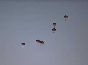 AS Bantah Terlibat Tewasnya 5 Warga Gaza saat Bantuan Udara Dijatuhkan