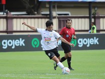 Klarifikasi PSS Sleman soal Hamisi Diduga Tendang Pemain Persebaya