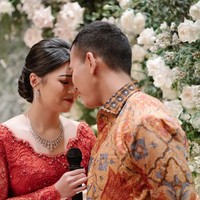 Angela Nurrina Adinda Perkasa Hendropriyono Binti Muhammad Andika Perkasa, in all of my life, i’ve only loved one woman, and that woman is you. Would you be willing to spend the rest of your life with me? Angela my love, would you marry me?” ungkap Hafiz kepada Angela di momen lamaran mereka. Foto: dok. Instagram @hafizyaakbar