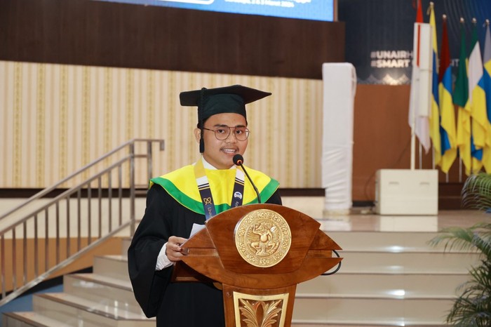 Roy Novri Ramadhan, Wisudawan Berprestasi FK Unair.