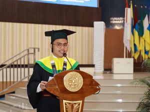 Cerita Roy Jadi Wisudawan Berprestasi, Pernah Ditolak Fakultas Kedokteran 13 Kali