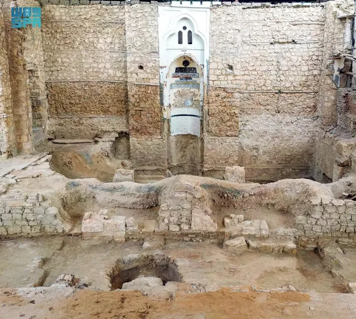 Situs arkeologi di Masjid Othman bin Affan Jeddah