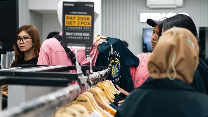 Terapkan Neighborhood Store, Brand Lokal yang Mendunia Erigo, brand fashion lokal Indonesia siap mengangkat pengalaman berbelanja dengan konsep Neighborhood Store, yang mengakomodasi selera beragam anak muda Indonesia.