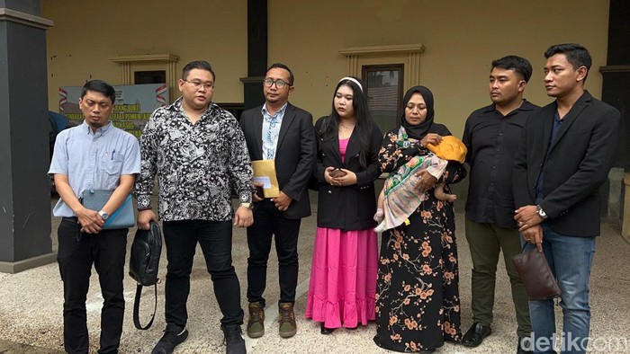 Tim Hotman 911 dan keluarga Bintang datangi Polres Kediri Kota