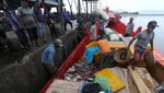 Kapal Kayu Jadi Transportasi Warga Pulau Terluar Pulo Aceh