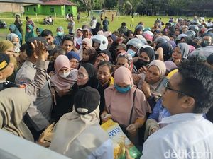 Gerakan Pangan Murah di Parepare, Warga Kecewa Antre Lama Tak Kebagian Beras