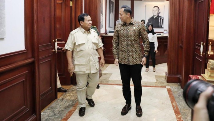 Agus Harimurti Yudhoyono (AHY) dan Prabowo Subianto