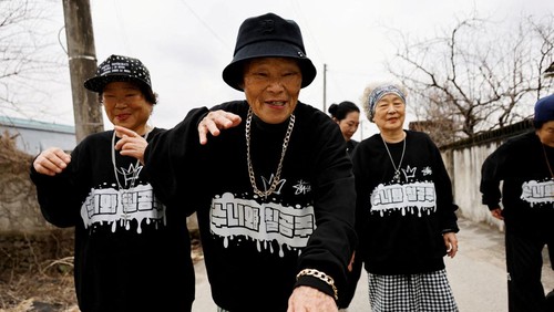 Park Jeom-sun, 81, the leader of the granny rap group 