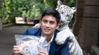 Rumah dengan tanah seluas 3.500 meter persegi itu termasuk memiliki kandang harimau. Ia seringkali memberi makan wagyu untuk harimau peliharaannya di sana. Foto: Instagram/alshadahmad