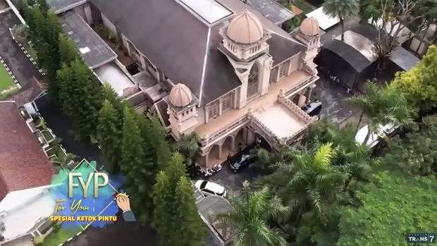 Rumah keluarga Alshad Ahmad.