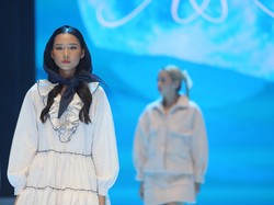 ARRAY Tampilkan Koleksi Terbaru di Plaza Indonesia Fashion Week 2024