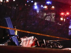 Pesawat di Nashville Amerika Serikat Jatuh Akibat Masalah Mesin, 5 Tewas