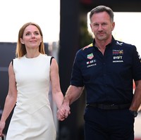 Wanita yang dijuluki Ginger Spice saat bergabung ke dalam grup Spice Girls ini tampak setia menemani suaminya di Grand Prix Bahrain 2024 yang digelar pada 2 Maret 2024.  Foto: Getty Images
