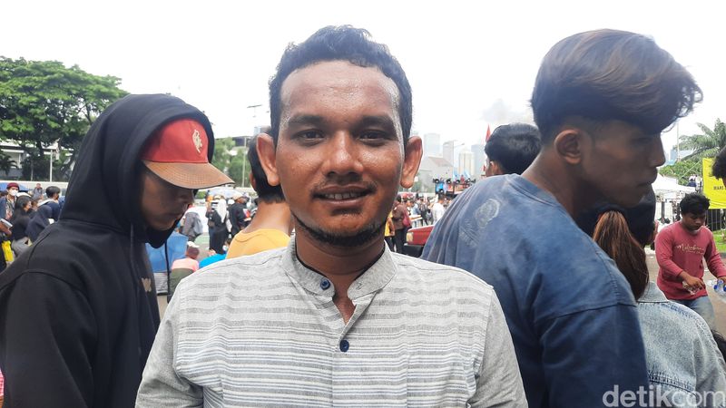 Demonstran depan Gedung DPR, 5 Maret 2024. (Annisa Aulia Rahim/detikcom)