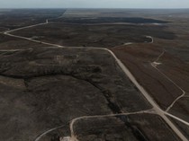 Foto Udara Lahan yang Hangus Terbakar di Texas