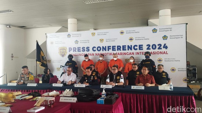 Jumpa pers soal penggagalan penyelundupan narkoba di Bea Cukai Soetta