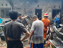 2 Rumah di BTN Sakina Makassar Hangus Terbakar, Damkar Turjunkan 5 Armada