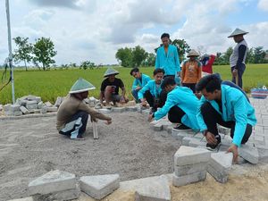 Mendikti Ingatkan Kampus untuk Berdampak ke Masyarakat: Minimal Bantu Daerah Sendiri