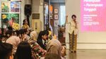 Mengunjungi Pameran Perempuan Tangguh