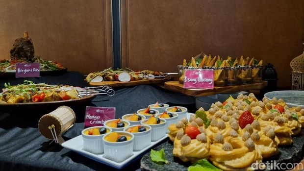 Menu buka puasa di Aloft South Jakarta