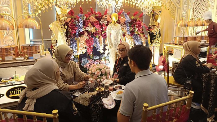 Pameran pernikahan digelar di Jakarta. Acara ini jadi referensi bagi calon pengantin yang ingin merayakan pernikahan.