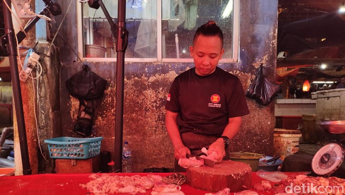 Pedagang Ayam