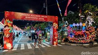 Selain pameran akulturasi budaya, PBTY XIX 2024 juga menyajikan bazar beragam kuliner di Kampung Bintaran atau Utara Gedung Hoo Hap Hwee. Foto: Dwi Agus/detikJogja