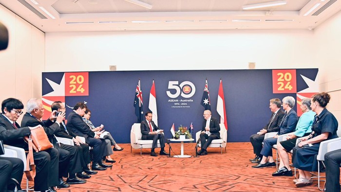 Presiden Jokowi bertemu dengan PM Australia Anthony Albanese.