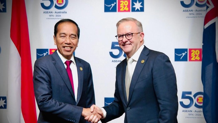 Presiden Jokowi bertemu dengan PM Australia Anthony Albanese.