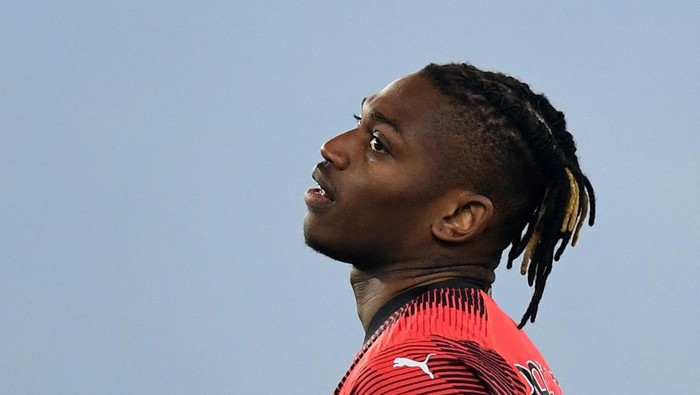 Soccer Football - Serie A - Lazio v AC Milan - Stadio Olimpico, Rome, Italy - March 1, 2024 AC Milans Rafael Leao reacts REUTERS/Daniele Mascolo
