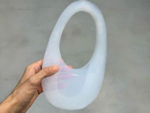 Coperni Bikin Tas Berbahan 99 Persen Udara, Diklaim Paling Ringan di Dunia