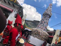Gunungan Produk UMKM di Yogyakarta Raih 2 Rekor MURI
