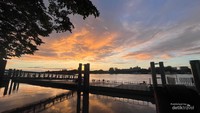 Senja pelabuhan Antwerp.