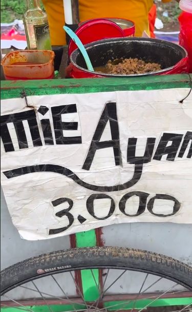 Wow! di Sini Ada Mie Ayam Harga Rp 3.000 Semangkuk