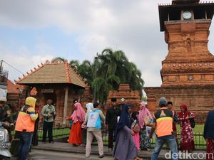 Jelang Ramadan, Makam Sunan Kudus Diserbu Ribuan Peziarah