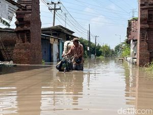 Potret Banjir Melanda 5 Desa di Mojokerto