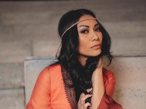 Anggun Jadi Bintang Drama Musikal Broadway Legendaris