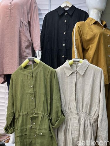 Baju Lebaran Sabita blok B LT. SLG LOS G no.153, menjual atasan, tunik dan blouse.