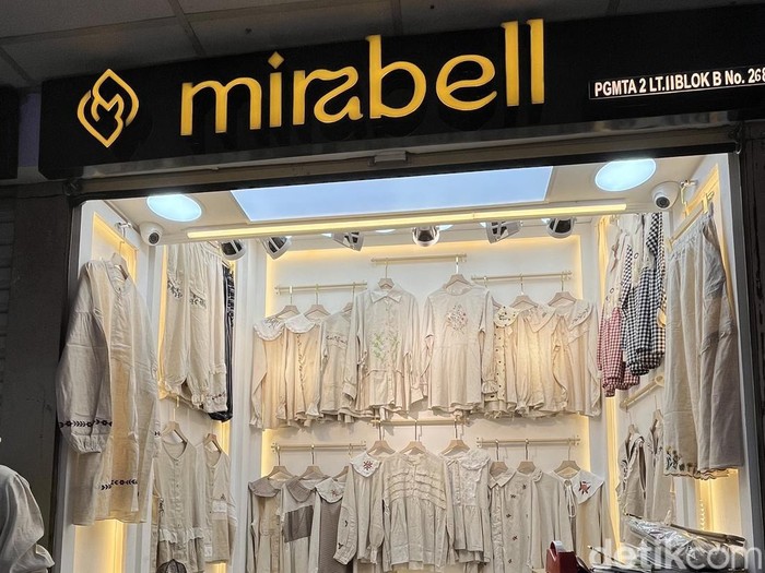 Baju Lebaran 2024 di Tanah Abang Blok B