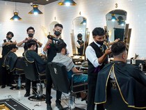 5 Barbershop Surabaya buat Upgrade Penampilan di Akhir Pekan