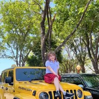 Sebelumnya Fenny Frans juga sempat viral karena menjadi salah satu sosialita yang mengikuti arisan senilai Rp 2,5 miliar. Karena kesuksesannya itu Fenny juga jadi kerap dijuluki Crazy Rich Makassar. Foto: Instagram/@fennyfransff