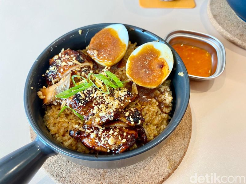Fun & Mean : Gurihnya Roasted Claypot Rice dan Gong Zai Mein ala Hong Kong