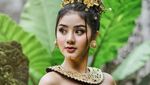 Anggunnya Para Artis Pakai Baju Adat Bali, Lihat Gaya Mereka di Sini!