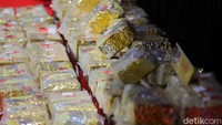 Sabu 110 kilogram itu dibungkus dalam kemasan teh China.