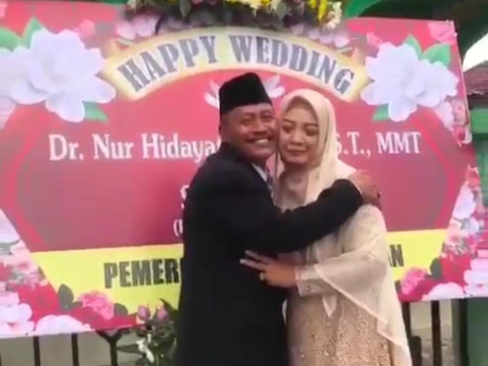 Kades 2 cucu di Magetan menikah lagi dengan maskawin seluruh hartanya