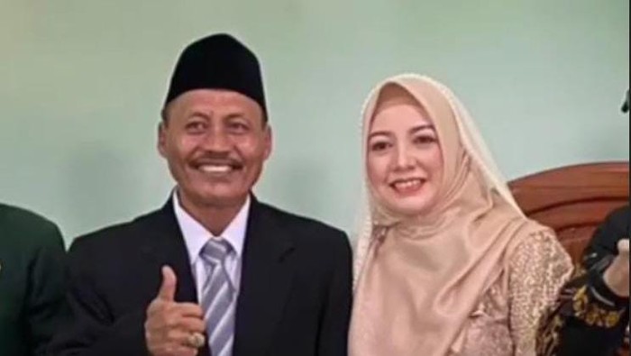 Kades 2 cucu di Magetan menikah lagi dengan maskawin seluruh hartanya