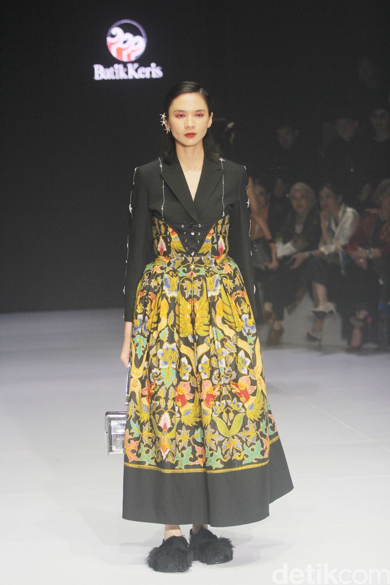 Koleksi Wilsen Willim x Batik Keris PIFW 2024