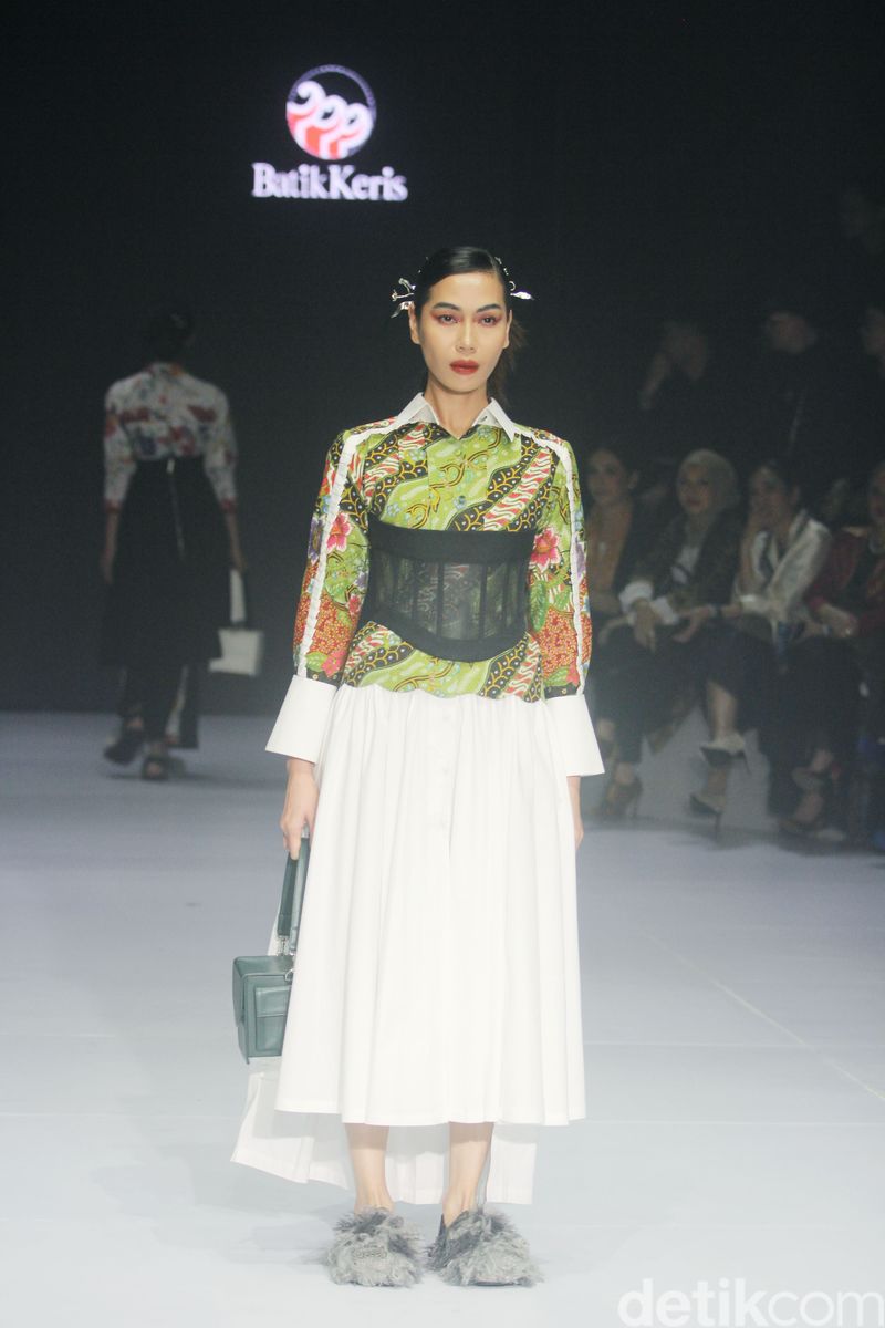 Koleksi Wilsen Willim x Batik Keris PIFW 2024